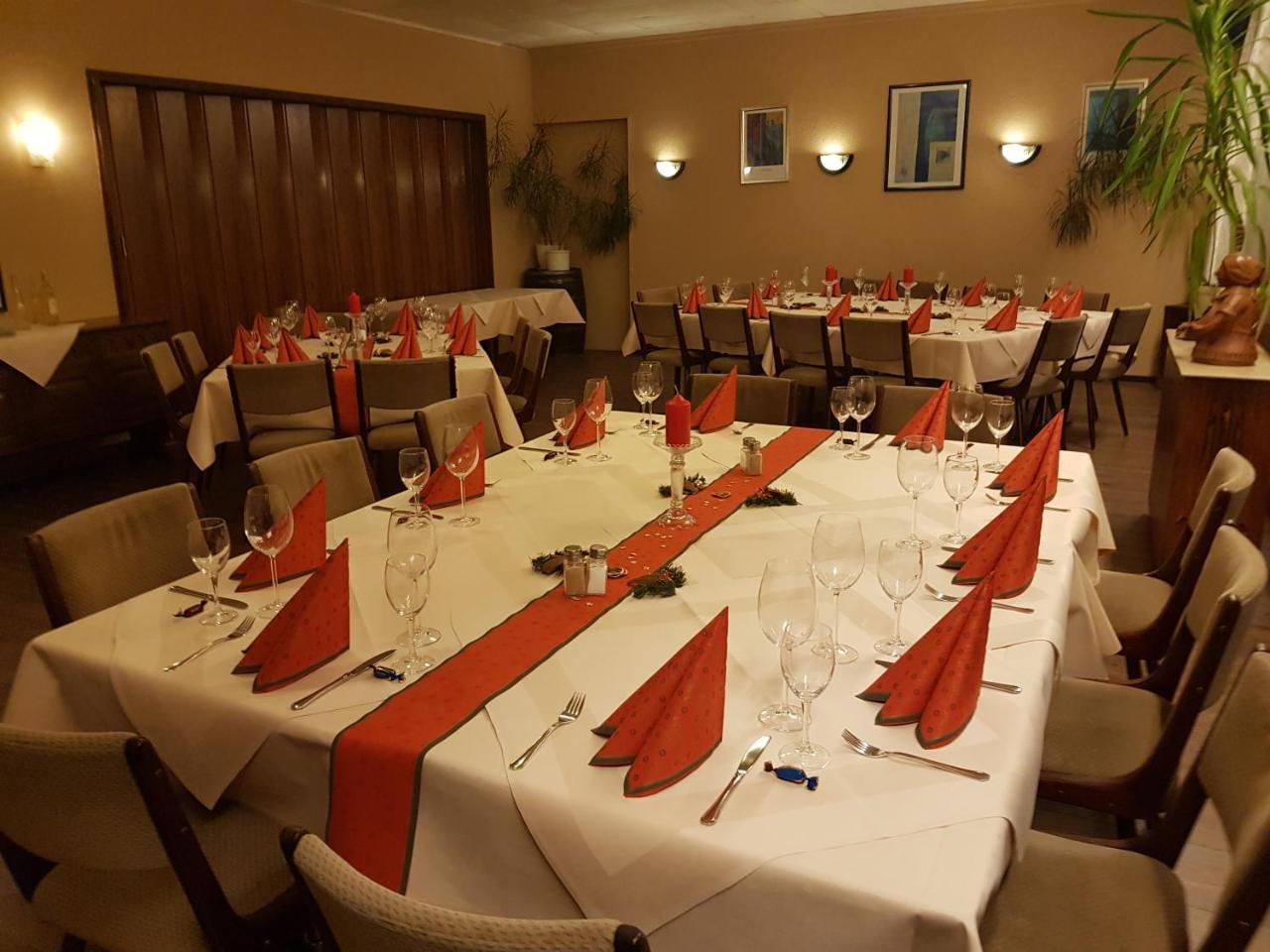 Hotel Restaurant Zur Hexe Überherrn Εξωτερικό φωτογραφία