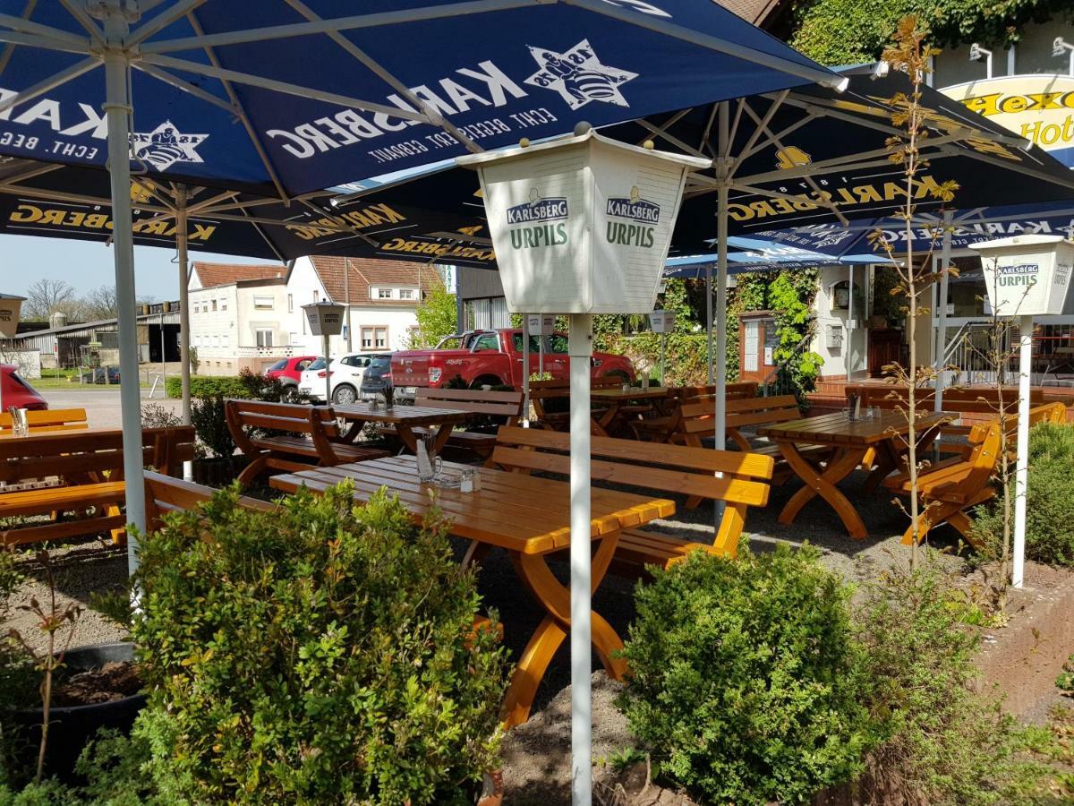 Hotel Restaurant Zur Hexe Überherrn Εξωτερικό φωτογραφία